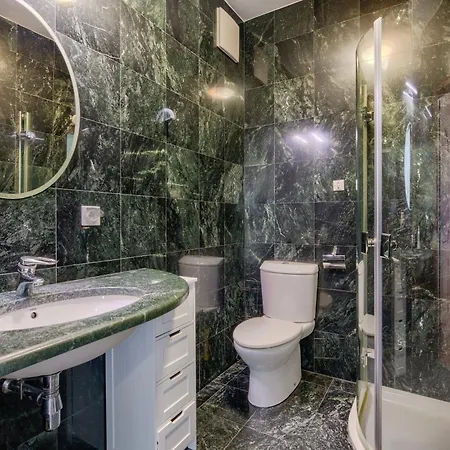 Apartamentyprzymorzu Reymonta Z Widokiem Na Morze Lägenhet *