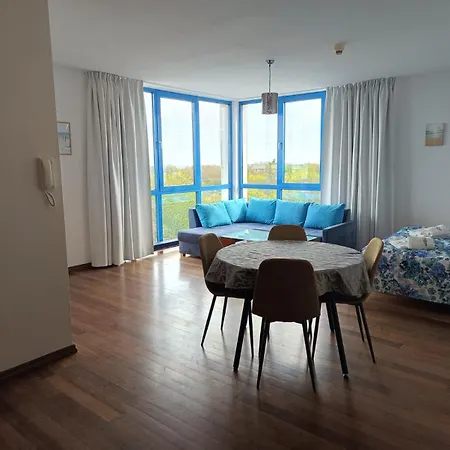 Apartamentyprzymorzu Reymonta Z Widokiem Na Morze Apartment *