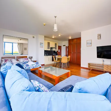 Apartamentyprzymorzu Reymonta Z Widokiem Na Morze Apartmán Kolobřeh